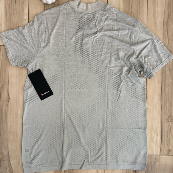 Lululemon Metal Vent Breathe Polo NWT Size XL - Picture 8 of 9
